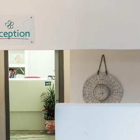 Margaret Of Naxos Pensionat Agios Prokopios (Naxos)