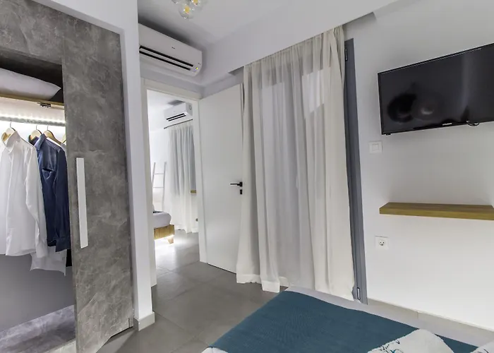 Margaret Of Naxos 4*