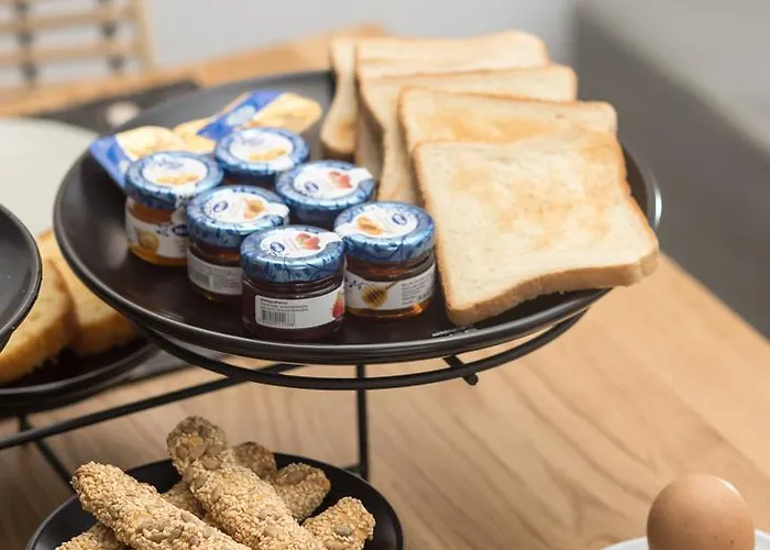 Margaret Of Naxos 4* איוס פרוקופיוס